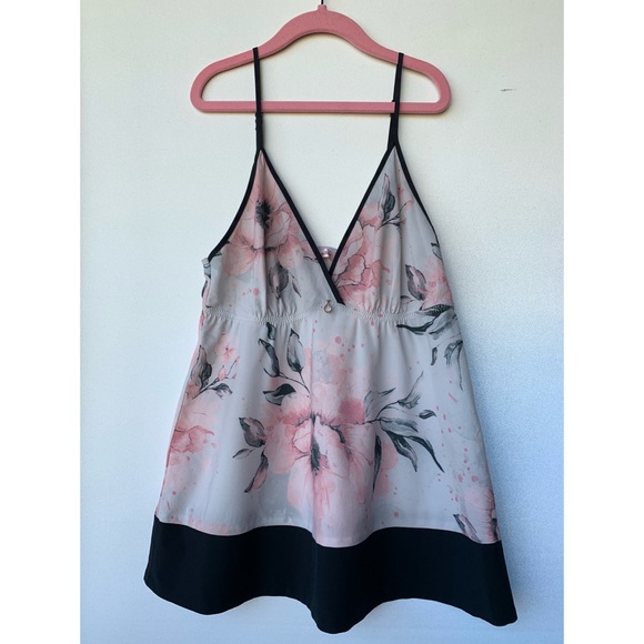 XS, La Vie En Rose, pink & black floral sleep top - Picture 1 of 7